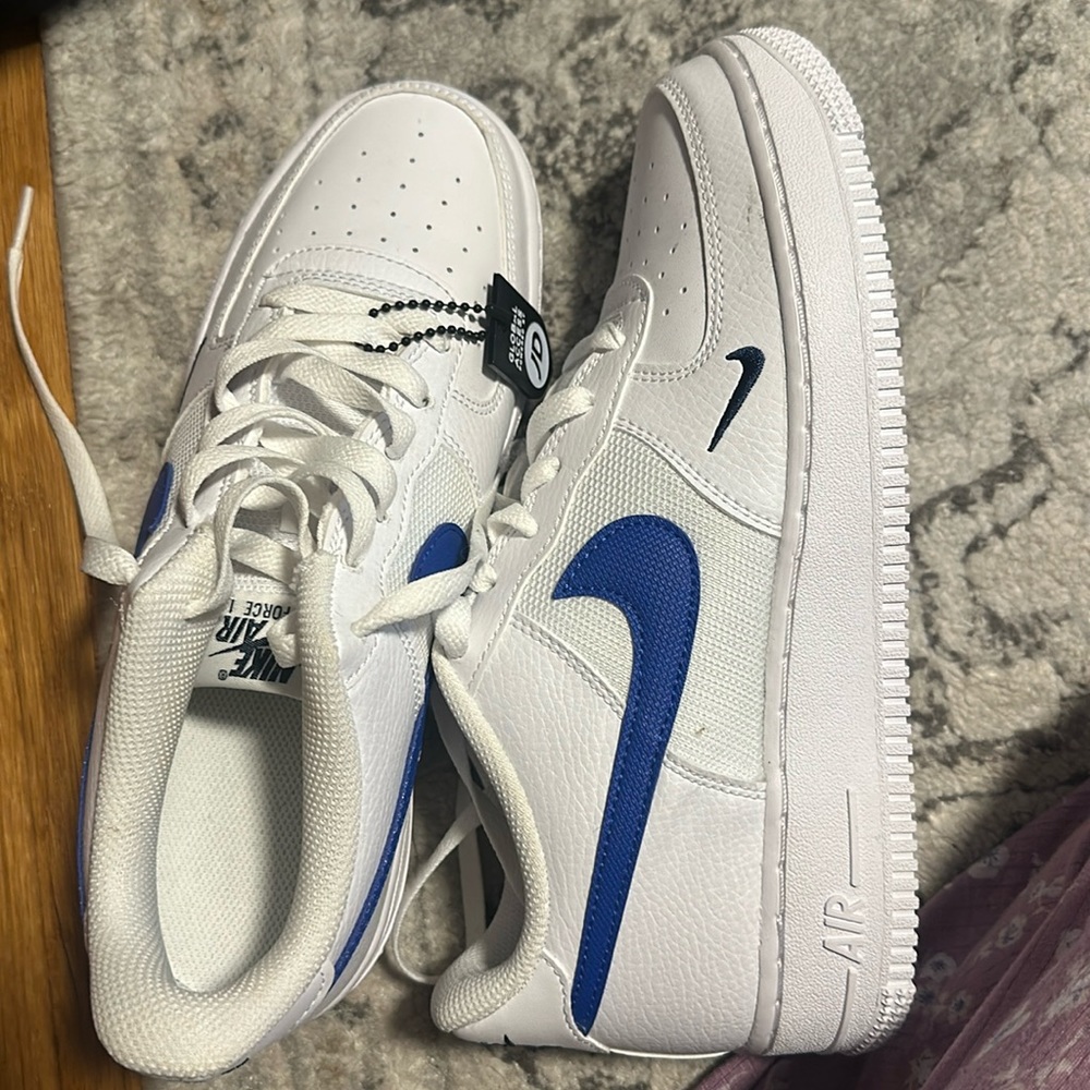 Nike Air Force 1 Men’s size US 6.5Y